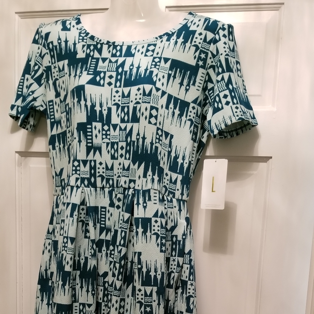 LuLaRoe Amelia Dress